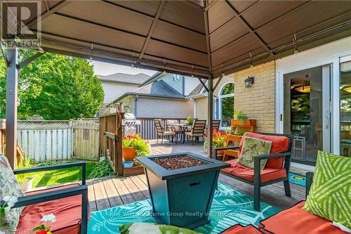 64 Gaw Crescent, Guelph (Pine Ridge), ON - Outdoor With Deck Patio Veranda With Exterior