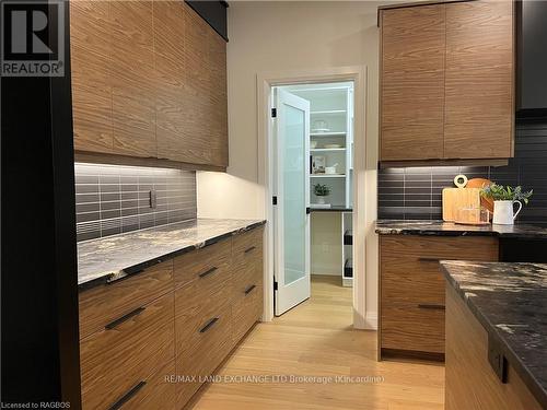 958 Bogdanovic Way, Huron-Kinloss, ON - Indoor Photo Showing Kitchen