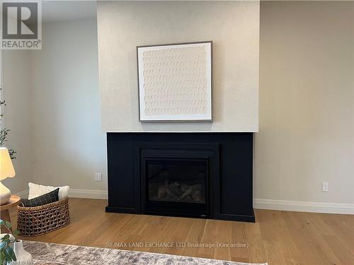 958 Bogdanovic Way, Huron-Kinloss, ON - Indoor Photo Showing Living Room With Fireplace