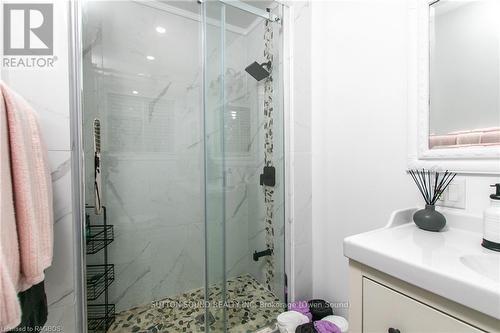 7 Sandy Pines Trail, South Bruce Peninsula, ON - Indoor Photo Showing Bathroom