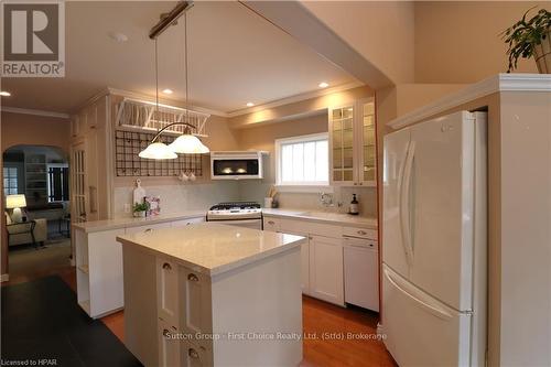 223 Mornington Street, Stratford, ON - Indoor Photo Showing Kitchen