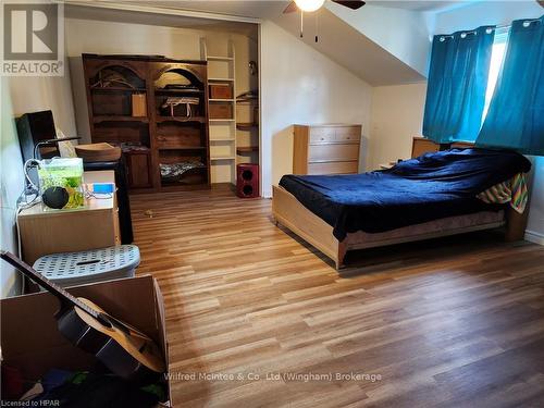 587 Gough Street, Huron-Kinloss (Lucknow), ON - Indoor Photo Showing Bedroom