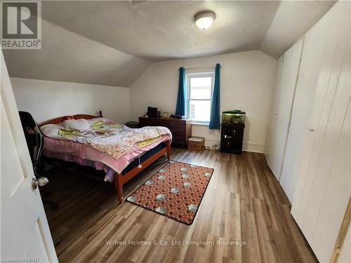 587 Gough Street, Huron-Kinloss (Lucknow), ON - Indoor Photo Showing Bedroom