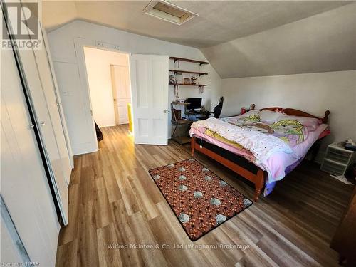 587 Gough Street, Huron-Kinloss (Lucknow), ON - Indoor Photo Showing Bedroom