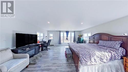 73840 Goshen Line, Bluewater (Stanley), ON - Indoor Photo Showing Bedroom