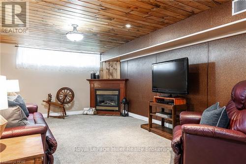 35 Dawson Street, Stratford, ON - Indoor With Fireplace