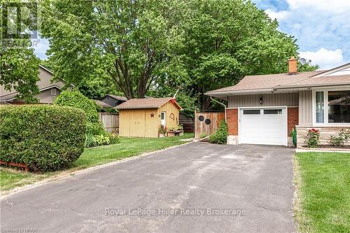 35 Dawson Street, Stratford, ON - Outdoor