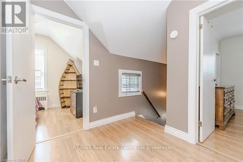 32 Walnut Lane, Brant, ON - Indoor Photo Showing Other Room