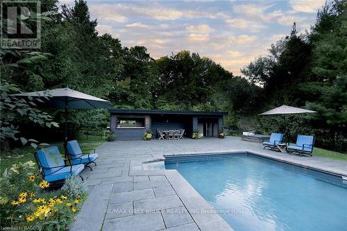 3476 Garden Of Eden Road, Clearview, ON - Outdoor With In Ground Pool