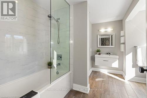 3476 Garden Of Eden Road, Clearview, ON - Indoor Photo Showing Bathroom