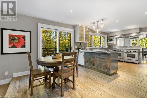 3476 Garden Of Eden Road, Clearview, ON - Indoor Photo Showing Dining Room