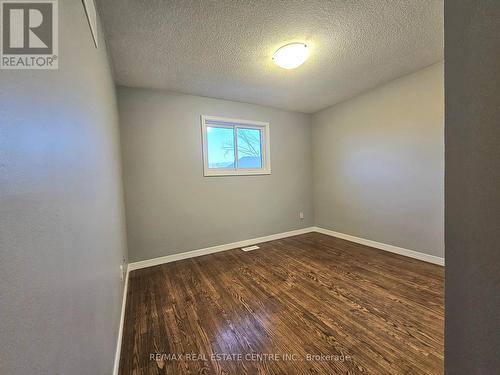 486 Dicenzo Drive, Hamilton, ON - Indoor Photo Showing Other Room