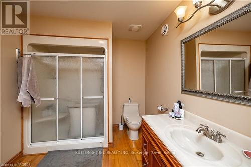 342468 Concession 14, Georgian Bluffs, ON - Indoor Photo Showing Bathroom