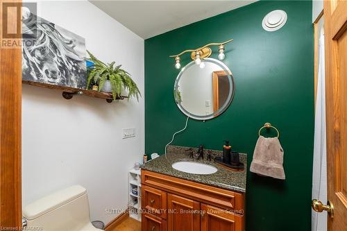 342468 Concession 14, Georgian Bluffs, ON - Indoor Photo Showing Bathroom