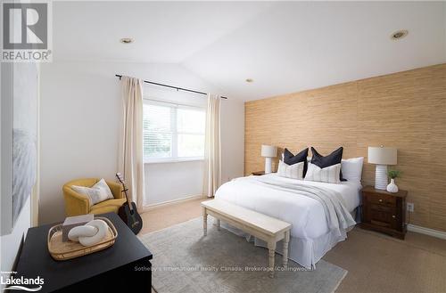 111 Rodney Street, Collingwood, ON - Indoor Photo Showing Bedroom