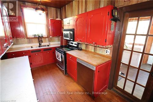 85042 Bluewater, Ashfield-Colborne-Wawanosh (Ashfield), ON - Indoor Photo Showing Kitchen With Double Sink