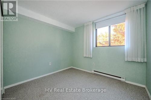 402 - 93 Westwood Road, Guelph (West Willow Woods), ON - Indoor Photo Showing Other Room