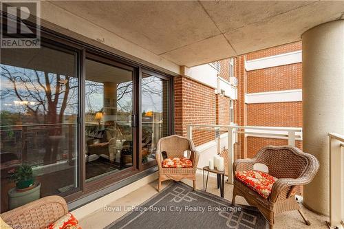 401 - 8 Christopher Court, Guelph (Hanlon Creek), ON - Outdoor With Deck Patio Veranda With Exterior