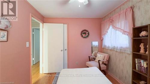 53 Victoria Boulevard, Huron East (Vanastra), ON - Indoor Photo Showing Bedroom