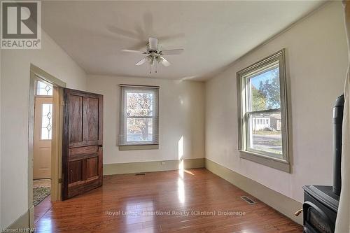 122 Mary Street, Central Huron (Clinton), ON - Indoor Photo Showing Other Room