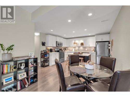 224 Lost Creek Court, Kelowna, BC - Indoor Photo Showing Dining Room