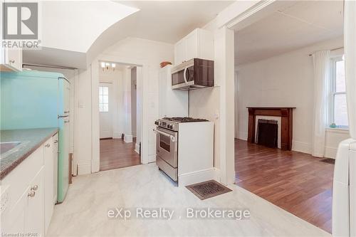 385 Douro Street, Stratford, ON - Indoor Photo Showing Kitchen