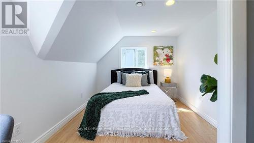 14782 Sixteen Mile Road, Middlesex Centre, ON - Indoor Photo Showing Bedroom