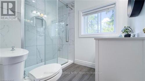 14782 Sixteen Mile Road, Middlesex Centre, ON - Indoor Photo Showing Bathroom