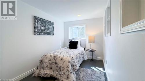 14782 Sixteen Mile Road, Middlesex Centre, ON - Indoor Photo Showing Bedroom