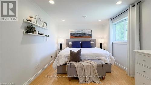 14782 Sixteen Mile Road, Middlesex Centre, ON - Indoor Photo Showing Bedroom