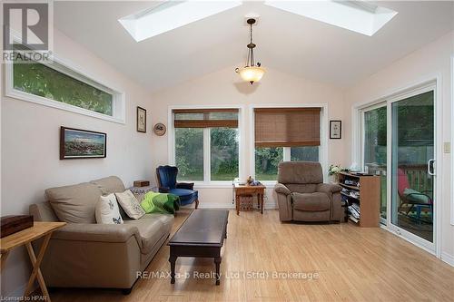 166 Cobourg Street, Stratford, ON - Indoor Photo Showing Living Room