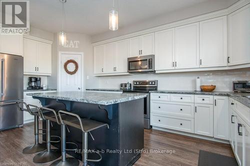 36 Ahrens Drive, Stratford (Downie), ON - Indoor Photo Showing Kitchen With Stainless Steel Kitchen With Upgraded Kitchen