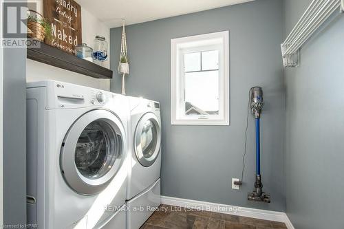 36 Ahrens Drive, Stratford (Downie), ON - Indoor Photo Showing Laundry Room