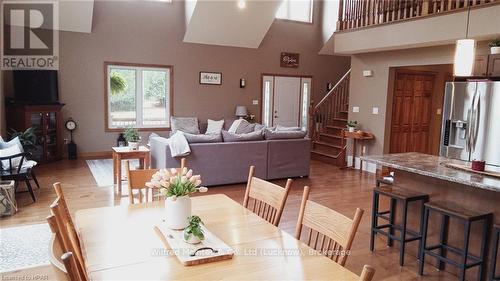 86347 Kingsbridge Line, Ashfield-Colborne-Wawanosh (Ashfield), ON - Indoor Photo Showing Dining Room