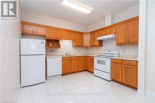 254 - 55 Downie Street, Stratford, ON - Indoor Photo Showing Kitchen With Double Sink