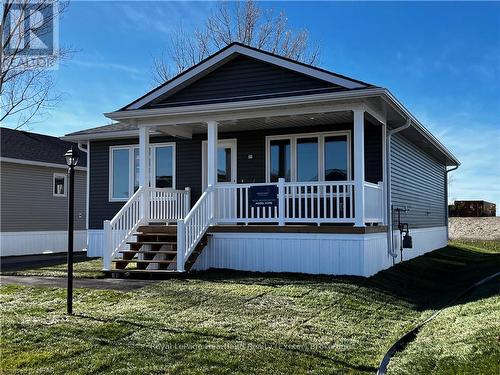 19 Blfs Vw Boulevard, Ashfield-Colborne-Wawanosh (Colborne), ON - Outdoor With Deck Patio Veranda