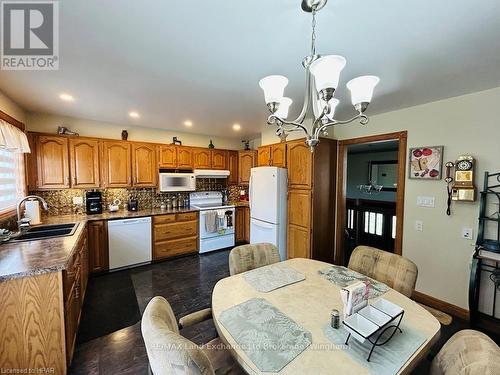 84332 Mcnabb Line, Huron East (Grey), ON - Indoor