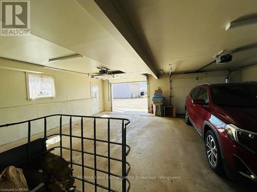 84332 Mcnabb Line, Huron East (Grey), ON - Indoor Photo Showing Garage