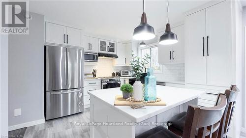 56 Albert Street, West Perth (Mitchell), ON - Indoor Photo Showing Kitchen With Stainless Steel Kitchen With Upgraded Kitchen