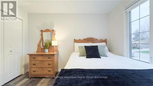 56 Albert Street, West Perth (Mitchell), ON - Indoor Photo Showing Bedroom