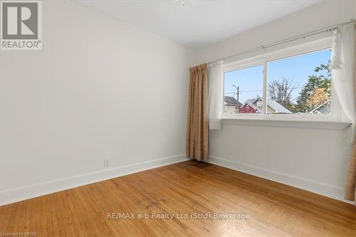 75 Youngs Street, Stratford, ON - Indoor Photo Showing Other Room