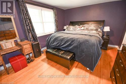 39 Park Lane Drive, Stratford, ON - Indoor Photo Showing Bedroom