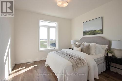 73588 Irene Crescent, Bluewater (Hay), ON - Indoor Photo Showing Bedroom