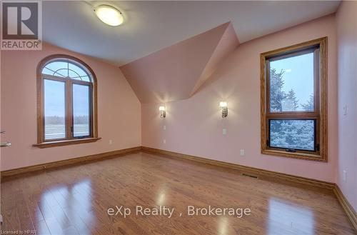 311371 Hwy 6, Southgate, ON - Indoor Photo Showing Other Room