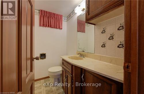 311371 Hwy 6, Southgate, ON - Indoor Photo Showing Bathroom