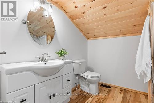 790 Garafraxa Street N, West Grey (Durham), ON - Indoor Photo Showing Bathroom