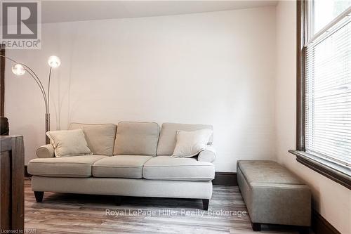 84 Mcnab Street, Stratford, ON - Indoor Photo Showing Living Room