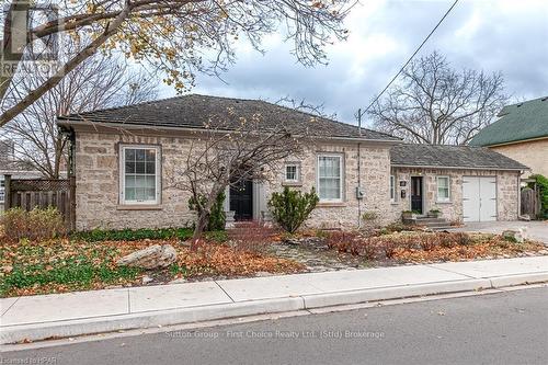 137 Grand Avenue S, Cambridge, ON - Outdoor