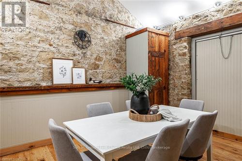 137 Grand Avenue S, Cambridge, ON - Indoor Photo Showing Dining Room