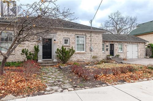 137 Grand Avenue S, Cambridge, ON - Outdoor With Facade